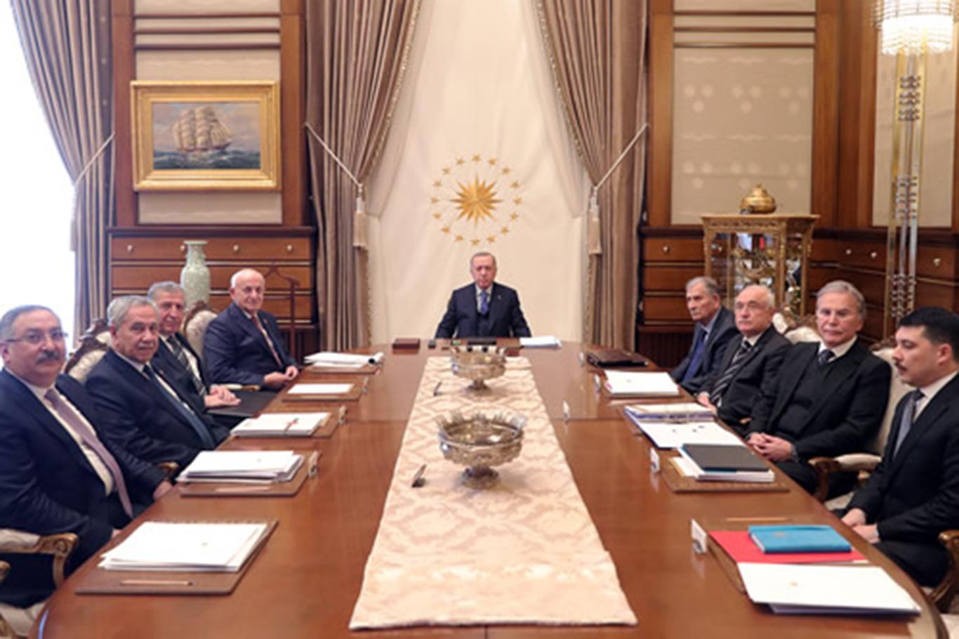 Cumhurbaşkanlığı Yüksek İstişare Kurulu, Cumhurbaşkanı Erdoğan başkanlığında toplandı Cumhurbaşkanlığı Yüksek İstişare Kurulu, Cumhurbaşkanı Erdoğan başkanlığında toplandı